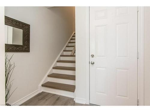 386 Linden Drive, Cambridge, ON - Indoor Photo Showing Other Room