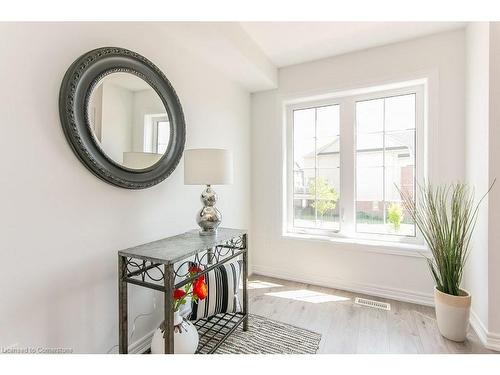 386 Linden Drive, Cambridge, ON - Indoor Photo Showing Other Room