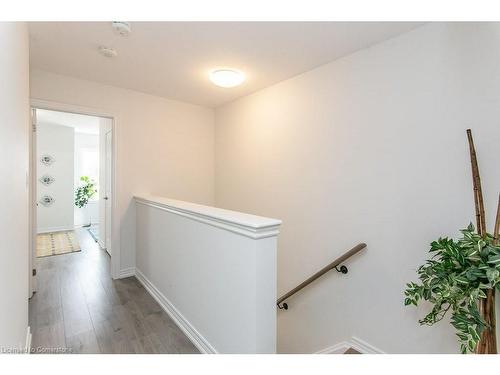 386 Linden Drive, Cambridge, ON - Indoor Photo Showing Other Room