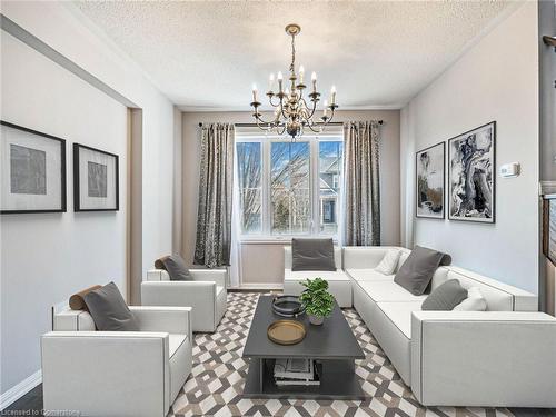 416 Gooch Crescent, Milton, ON - Indoor Photo Showing Other Room