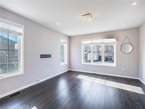 416 Gooch Crescent, Milton, ON - Indoor Photo Showing Other Room