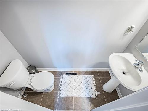 416 Gooch Crescent, Milton, ON - Indoor Photo Showing Bathroom