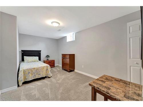 375 Elliott Street, Cambridge, ON - Indoor Photo Showing Bedroom