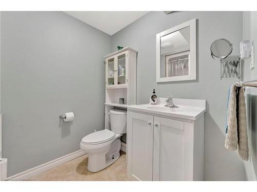 375 Elliott Street, Cambridge, ON - Indoor Photo Showing Bathroom