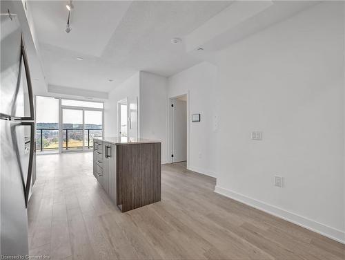 1418-2782 Barton Street E, Hamilton, ON - Indoor