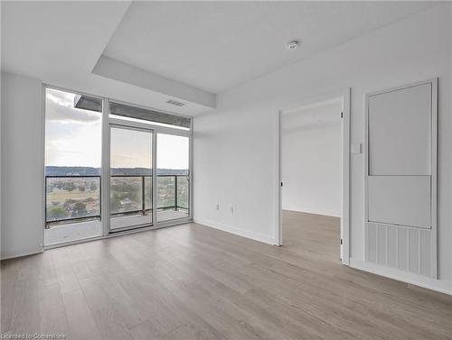1418-2782 Barton Street E, Hamilton, ON - Indoor Photo Showing Other Room