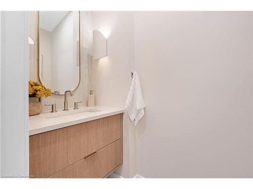 452 Westhaven Street, Waterloo, ON - Indoor Photo Showing Bathroom