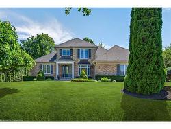 6786 Christine Court  Niagara Falls, ON L2J 4L6