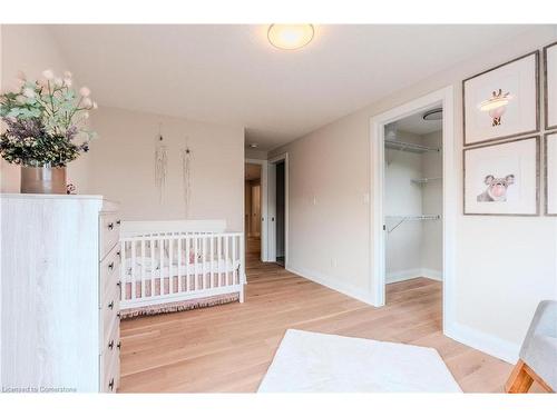 7 Bartlett Avenue, Grimsby, ON - Indoor