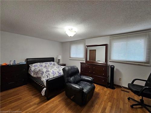 62 Landron Avenue, Hamilton, ON - Indoor Photo Showing Bedroom
