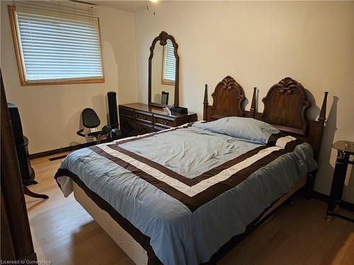 62 Landron Avenue, Hamilton, ON - Indoor Photo Showing Bedroom