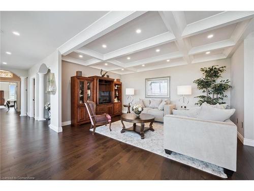 1404-255 Keats Way, Waterloo, ON - Indoor Photo Showing Living Room