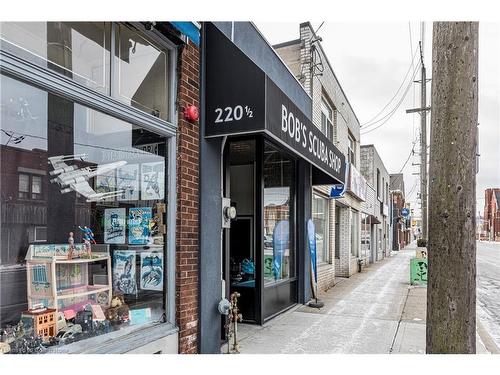 220 1/2 Kenilworth Avenue N, Hamilton, ON 