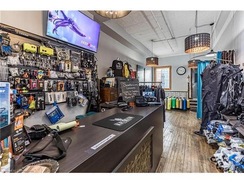 220 1/2 Kenilworth Avenue N, Hamilton, ON 