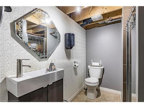 220 1/2 Kenilworth Avenue N, Hamilton, ON 