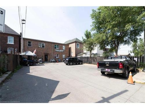 897 Barton Street E, Hamilton, ON 