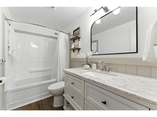 68 Westmount Mews, Cambridge, ON - Indoor Photo Showing Bathroom