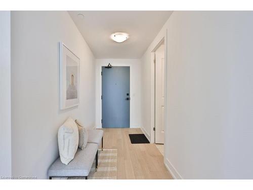 1207-1063 Douglas Mccurdy Common, Mississauga, ON - Indoor Photo Showing Other Room