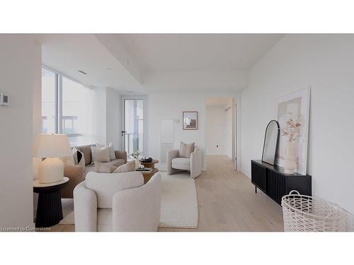 1207-1063 Douglas Mccurdy Common, Mississauga, ON - Indoor Photo Showing Living Room