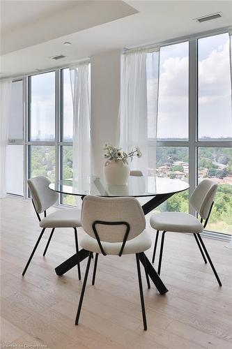 1207-1063 Douglas Mccurdy Common, Mississauga, ON - Indoor