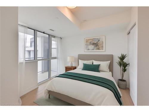 1207-1063 Douglas Mccurdy Common, Mississauga, ON - Indoor Photo Showing Bedroom