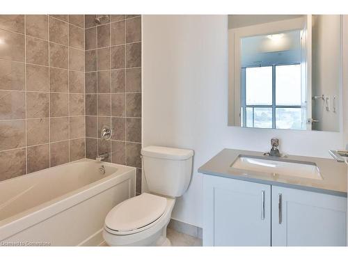 1207-1063 Douglas Mccurdy Common, Mississauga, ON - Indoor Photo Showing Bathroom