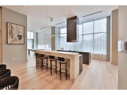 1207-1063 Douglas Mccurdy Common, Mississauga, ON - Indoor