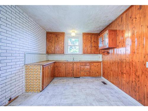 20 Beatty Avenue, Hamilton, ON - Indoor