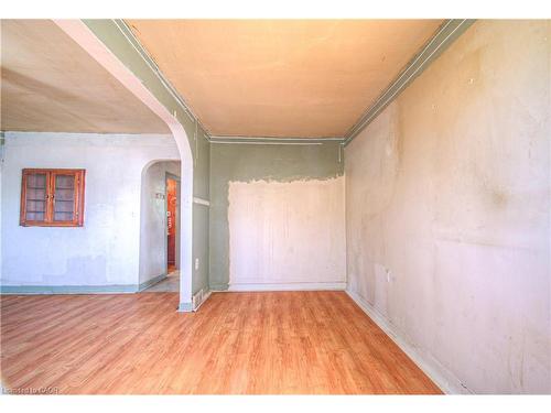 20 Beatty Avenue, Hamilton, ON - Indoor Photo Showing Other Room