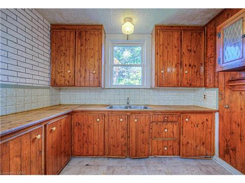 20 Beatty Avenue, Hamilton, ON - Indoor Photo Showing Kitchen With Double Sink