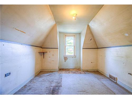 20 Beatty Avenue, Hamilton, ON - Indoor