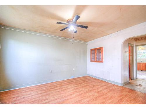 20 Beatty Avenue, Hamilton, ON - Indoor Photo Showing Other Room