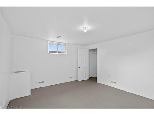 2041 Third Street Louth, St. Catharines, ON - Indoor Photo Showing Other Room