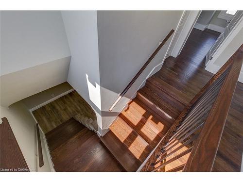 1459 Main Street E, Hamilton, ON - Indoor Photo Showing Other Room