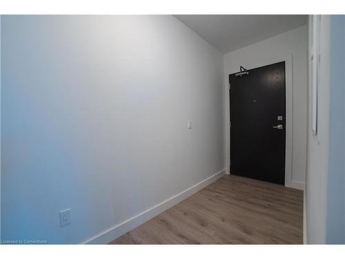 1701-15 Glebe Street, Cambridge, ON - Indoor Photo Showing Other Room