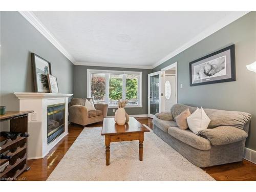 114 Delavan Drive, Cambridge, ON - Indoor Photo Showing Living Room With Fireplace