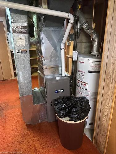 1588 Hobbs Crescent, Mississauga, ON - Indoor Photo Showing Basement