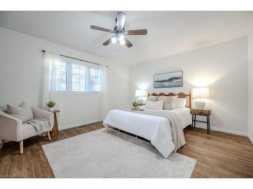 185 Wesley Crescent, Waterloo, ON - Indoor Photo Showing Bedroom