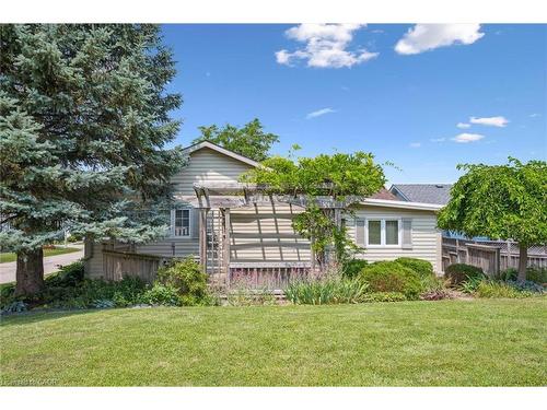 185 Wesley Crescent, Waterloo, ON - Outdoor