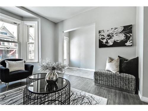 381 Herkimer Street, Hamilton, ON - Indoor