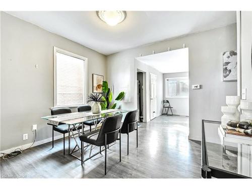381 Herkimer Street, Hamilton, ON - Indoor Photo Showing Dining Room