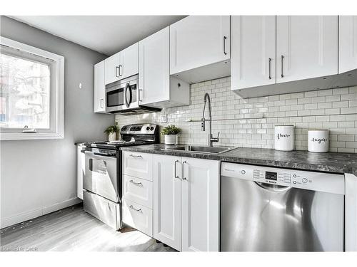381 Herkimer Street, Hamilton, ON - Indoor Photo Showing Kitchen With Upgraded Kitchen