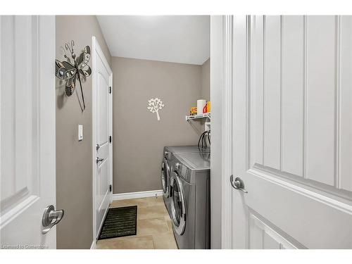 726 St George Street, Port Dover, ON - Indoor Photo Showing Laundry Room