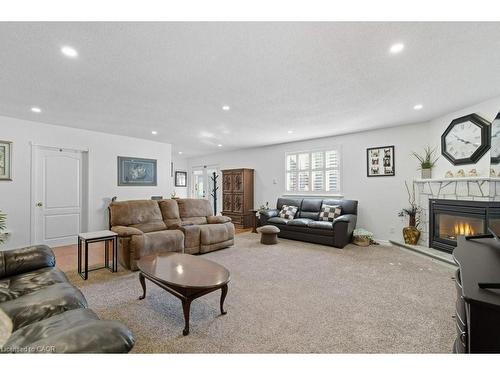 478 East 37Th Street, Hamilton, ON - Indoor Photo Showing Living Room With Fireplace
