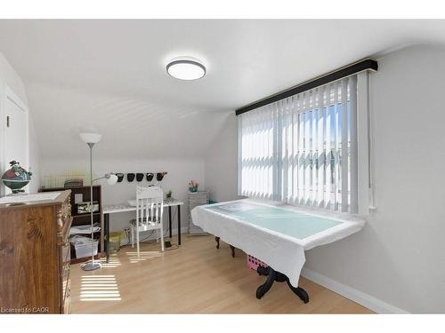 478 East 37Th Street, Hamilton, ON - Indoor Photo Showing Other Room