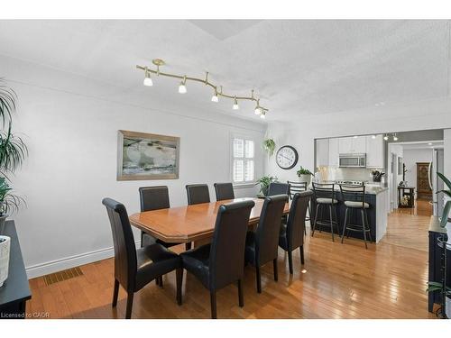 478 East 37Th Street, Hamilton, ON - Indoor Photo Showing Dining Room