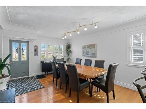 478 East 37Th Street, Hamilton, ON - Indoor Photo Showing Dining Room