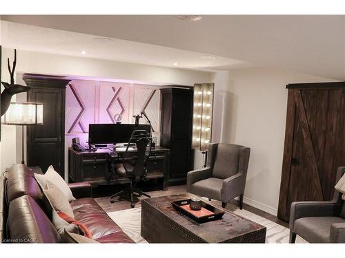 131 Mcpherson Road, Caledon, ON - Indoor Photo Showing Living Room