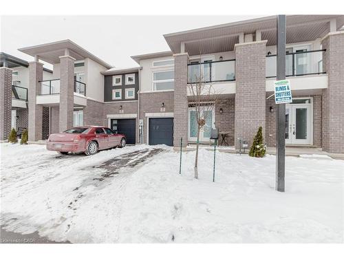 87 Renfrew Trail  Welland, ON L3C 0K2