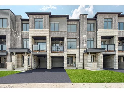 340 Capella Street  Newmarket, ON L3X 0L7